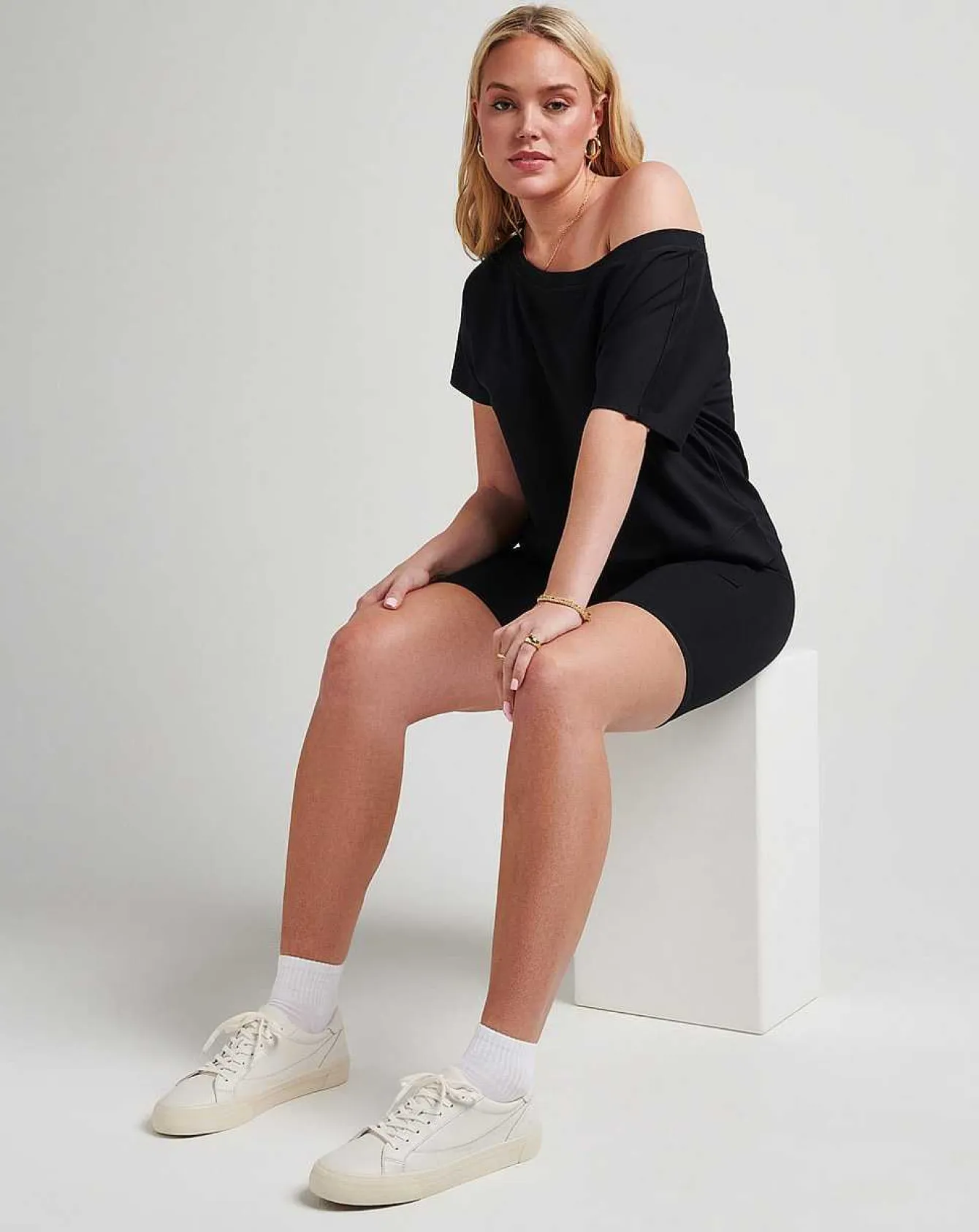 Athens Ponte Short