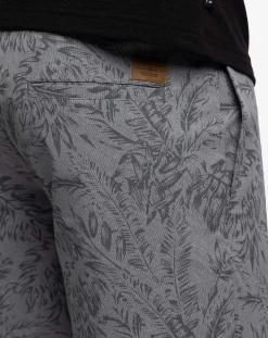 Jaguar Short 9In