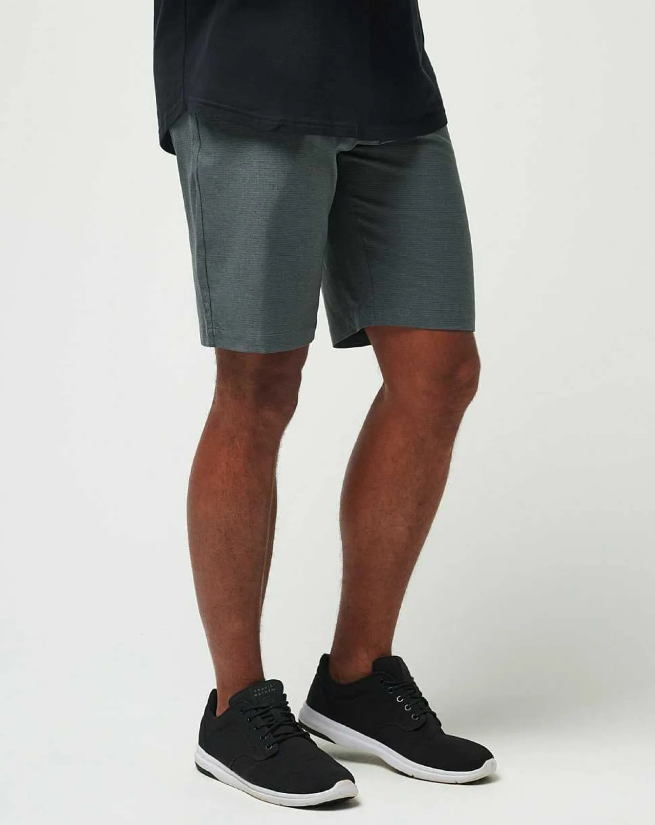 Sand Harbor Short 9In