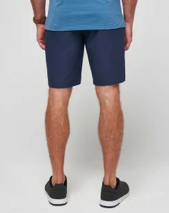 Wanderlust Short 9In