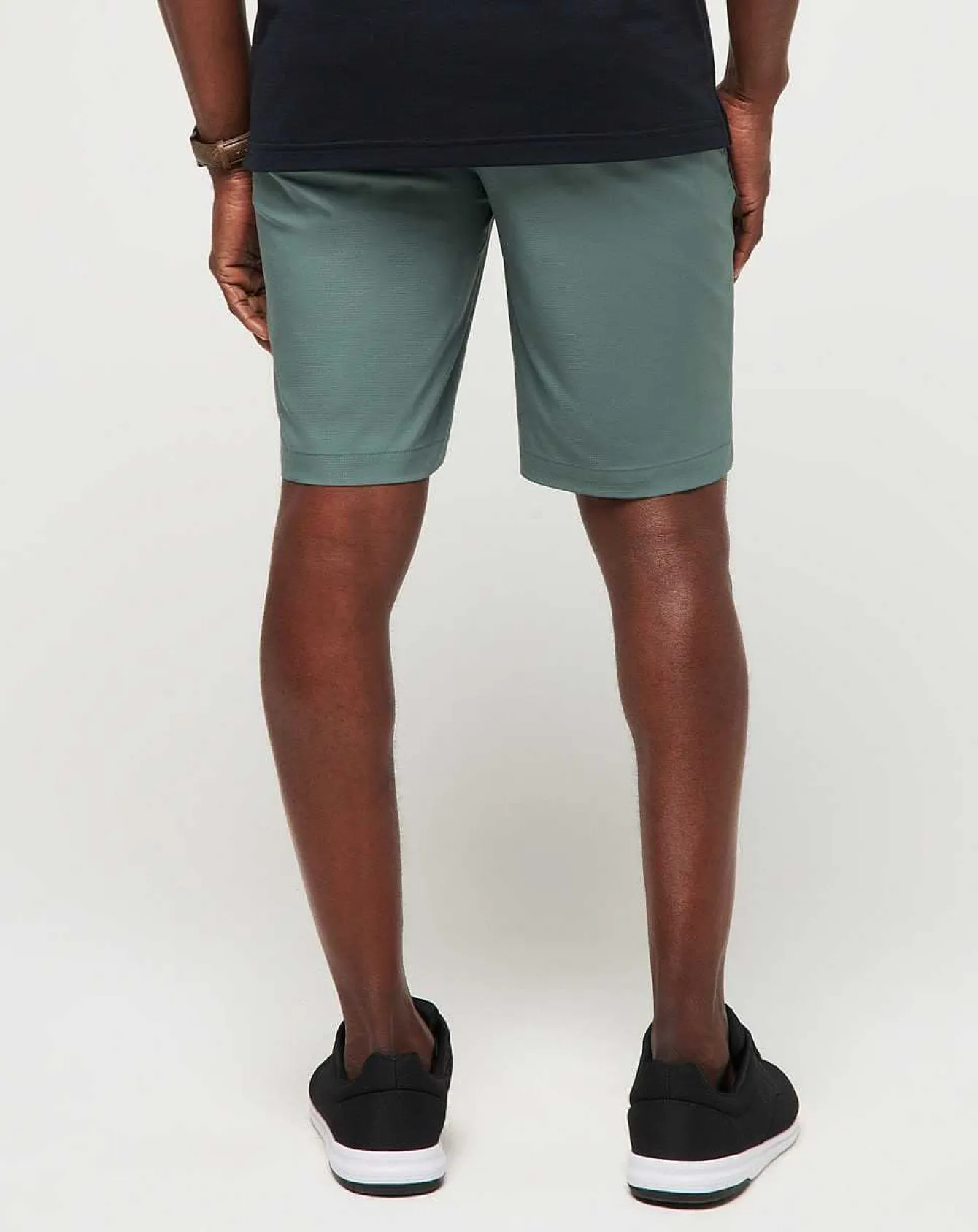 Wanderlust Short 9In